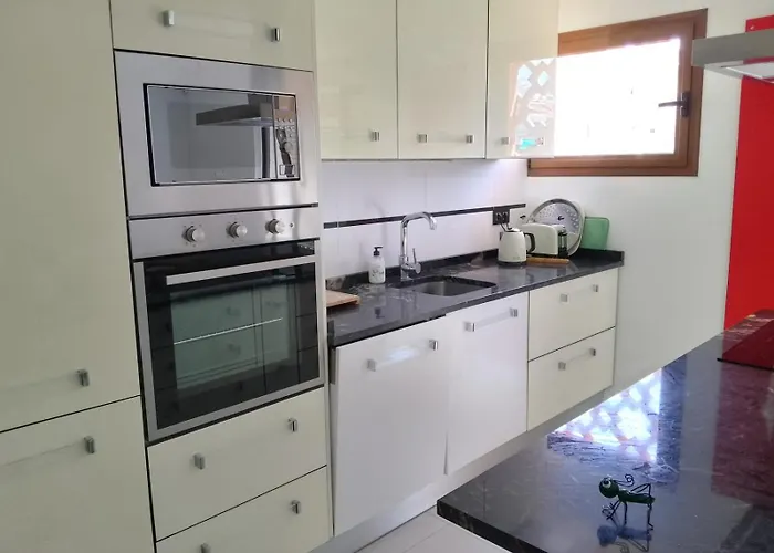 Apartamento Con Parking Gratuito A 500 M De La Playa