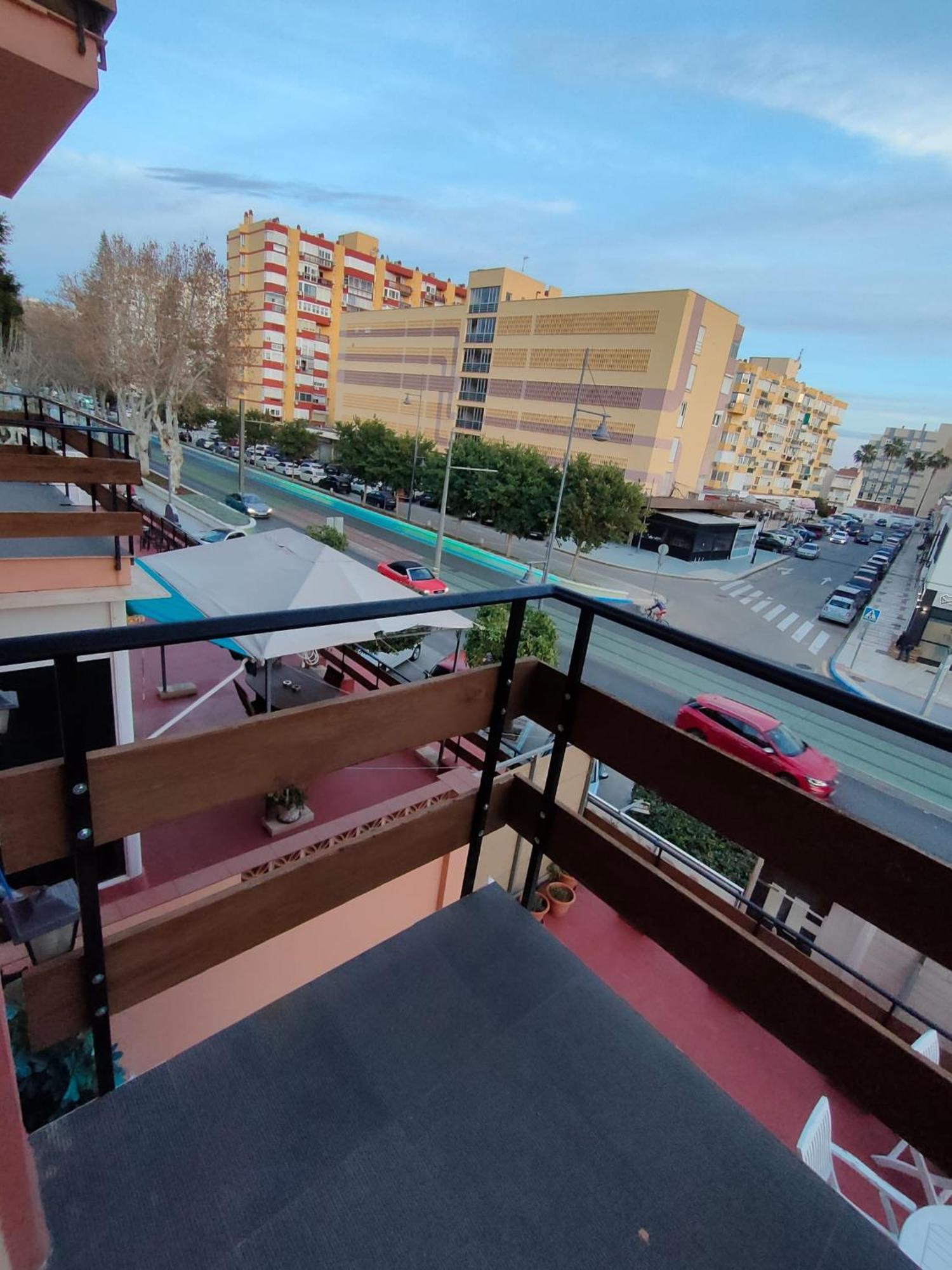 Con Parking Gratuito A 500 M De La Playa Torre Del Mar